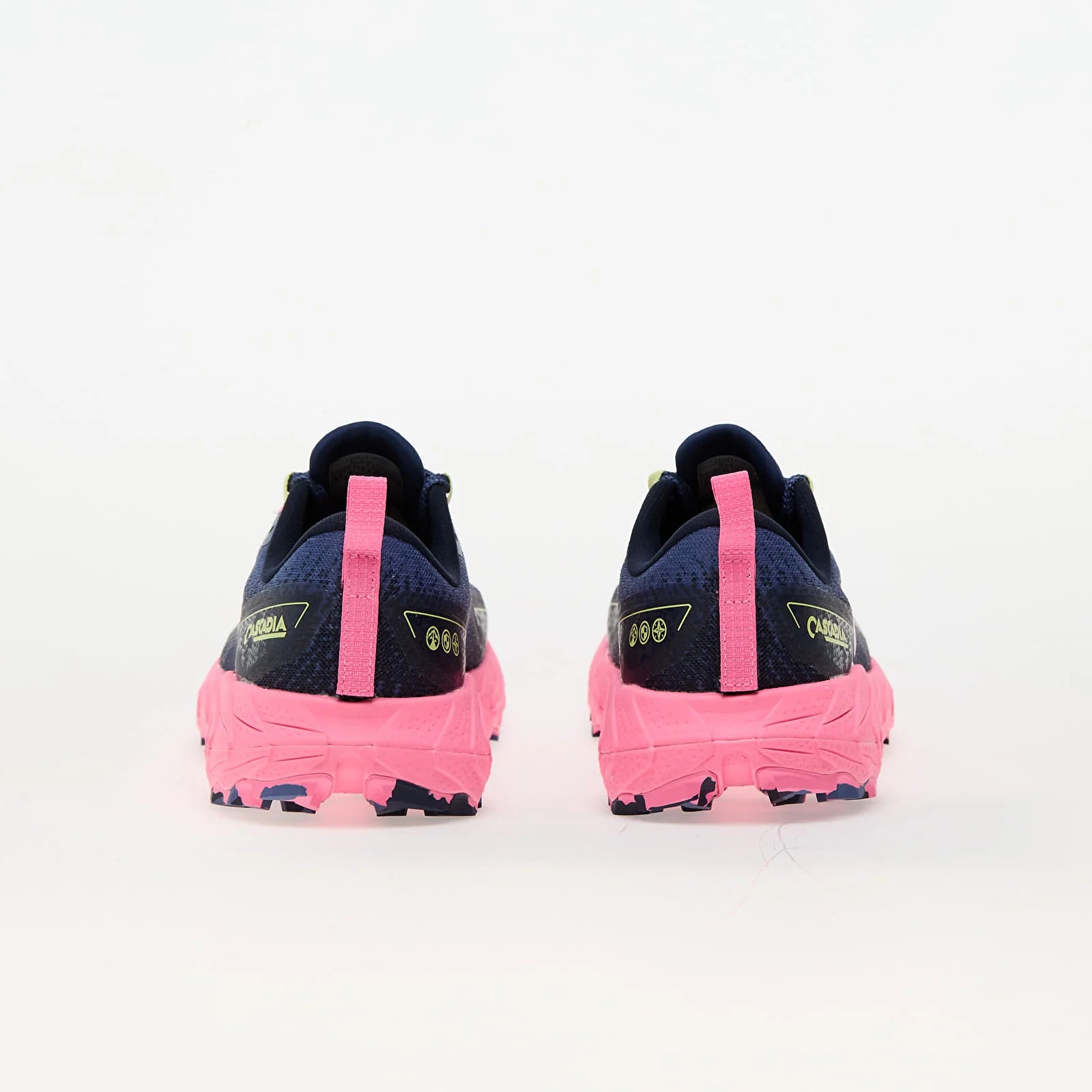 Cascadia 18 Trail-Running